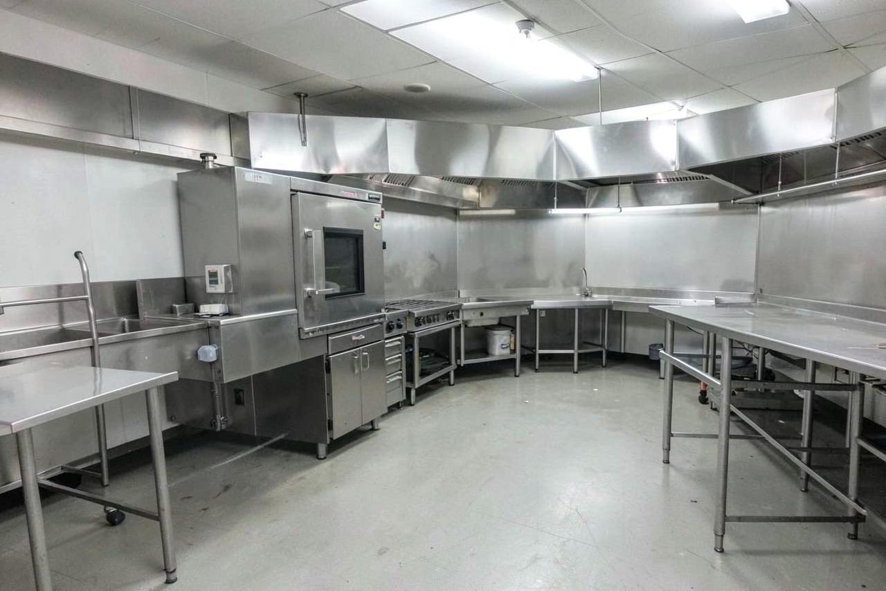 2014 Complete commercial kitchen fit-out